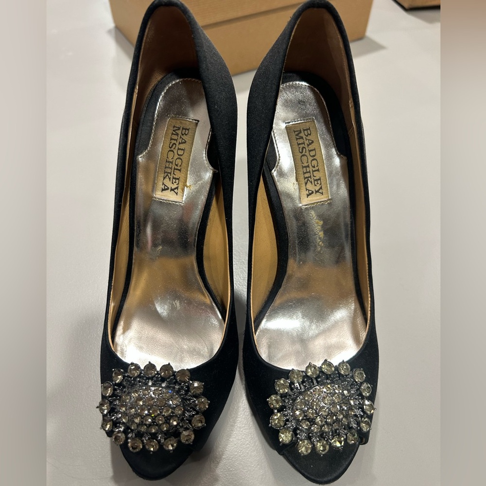 Badgley Mischka Black Pumps Size 37